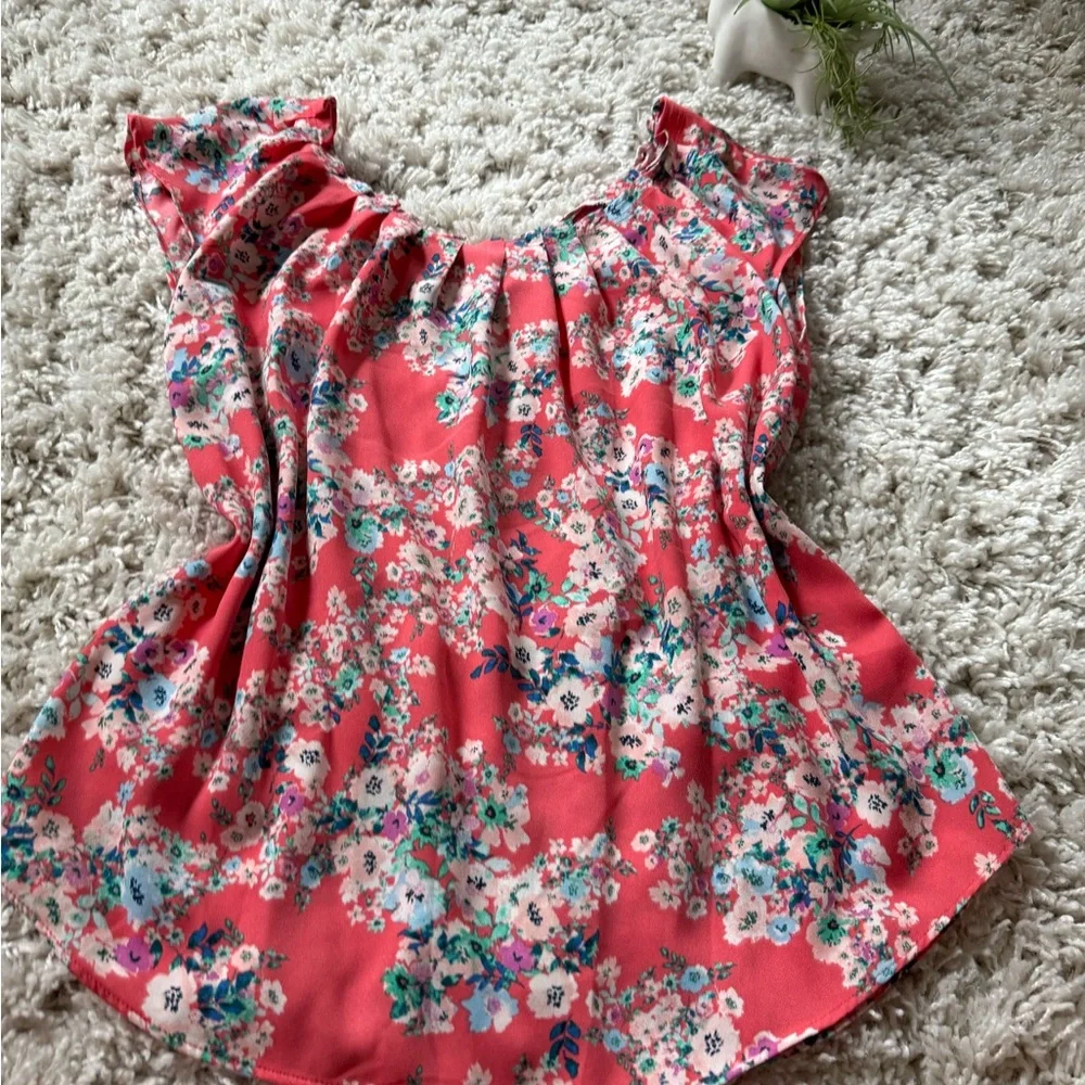 Multicolored Flutter Sleeve Ruffled Blouse - Picture 7 of 8